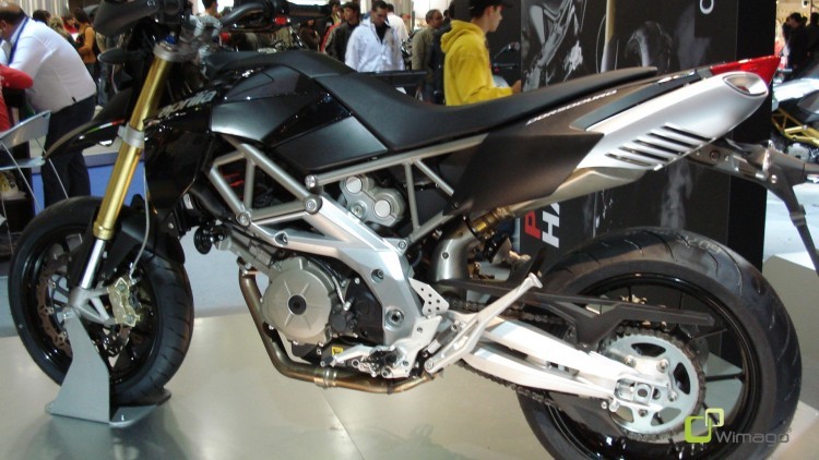 Aprilia Dorsoduro 750